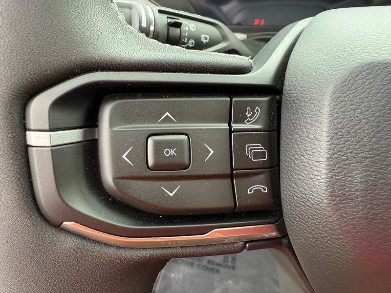 Jeep Cherokee Vehicle Full-screen Gallery Image 21