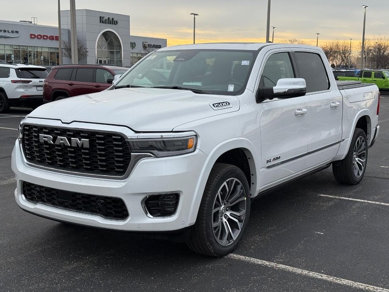Ram 1500 Vehicle Full-screen Gallery Image 9