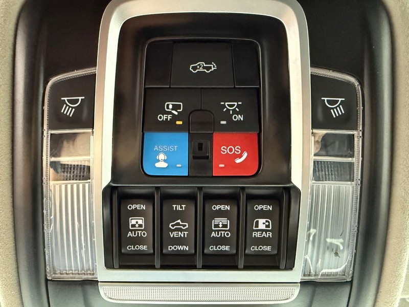 Ram 1500 Vehicle Full-screen Gallery Image 28