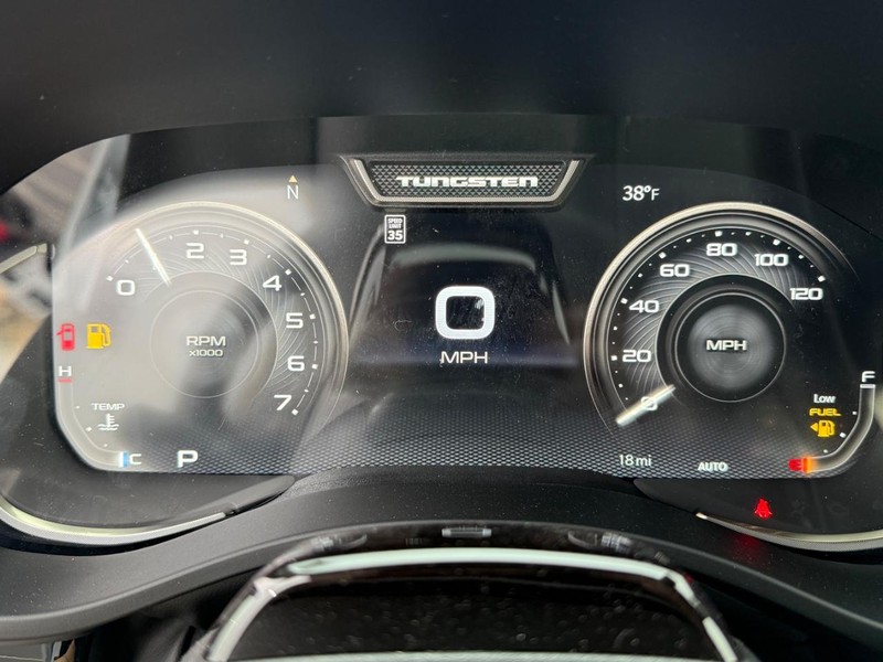 Ram 1500 Vehicle Full-screen Gallery Image 29