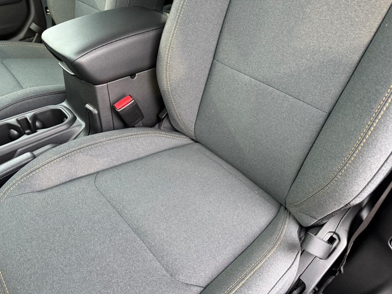 Jeep Wrangler Vehicle Full-screen Gallery Image 18