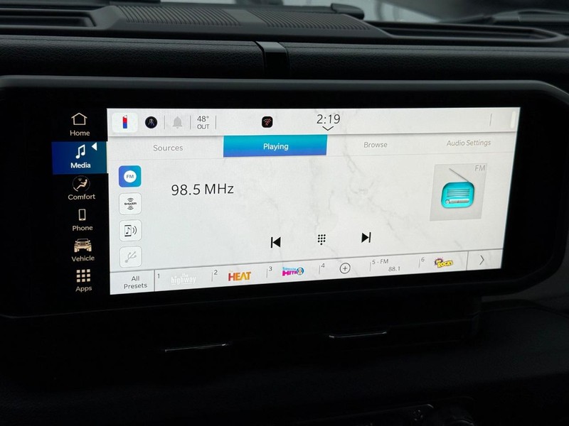 Jeep Wrangler Vehicle Full-screen Gallery Image 22