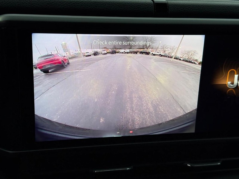 Jeep Wrangler Vehicle Full-screen Gallery Image 23