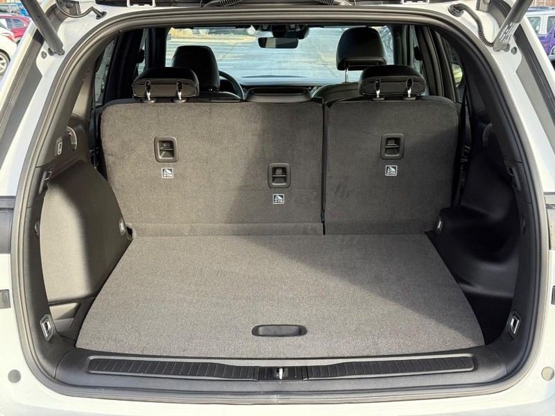 Jeep Grand Cherokee Vehicle Full-screen Gallery Image 7