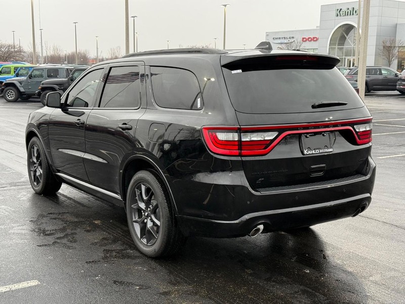 Dodge Durango Vehicle Full-screen Gallery Image 5