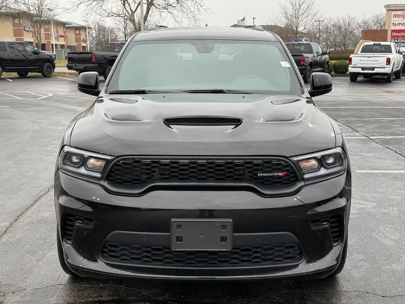 Dodge Durango Vehicle Full-screen Gallery Image 11