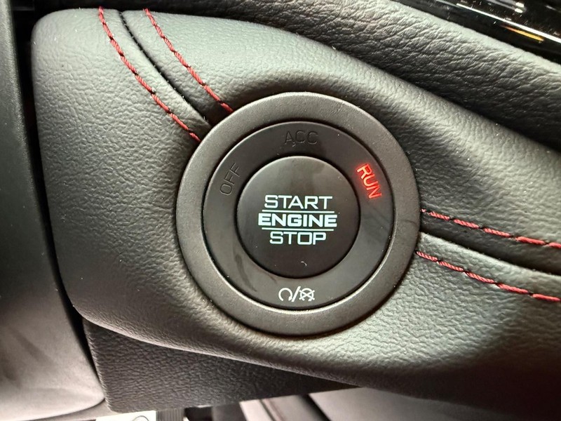 Dodge Durango Vehicle Full-screen Gallery Image 24