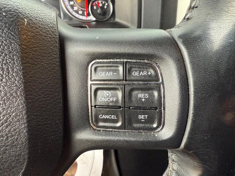 Ram 1500 Classic Vehicle Full-screen Gallery Image 21