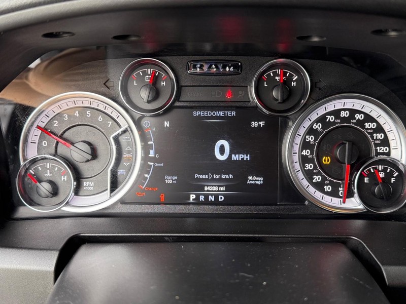 Ram 1500 Classic Vehicle Full-screen Gallery Image 27