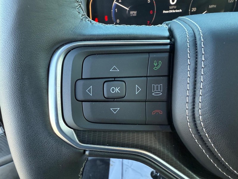 Jeep Grand Wagoneer Vehicle Full-screen Gallery Image 22