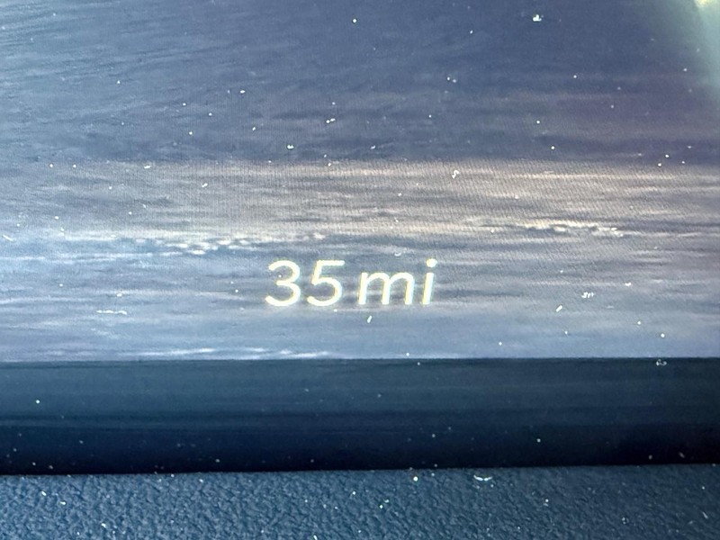 Jeep Grand Wagoneer Vehicle Full-screen Gallery Image 31