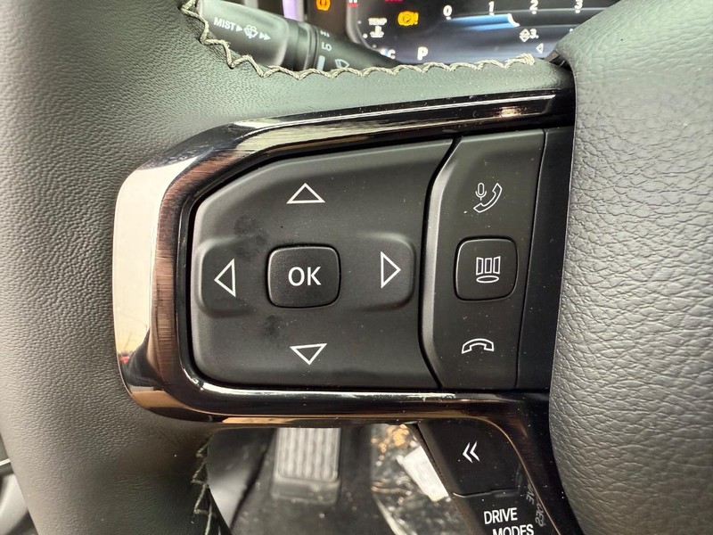 Ram 1500 Vehicle Full-screen Gallery Image 21