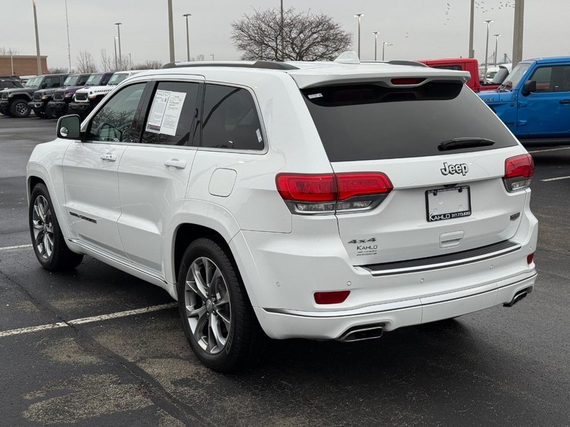 Jeep Grand Cherokee Vehicle Full-screen Gallery Image 5