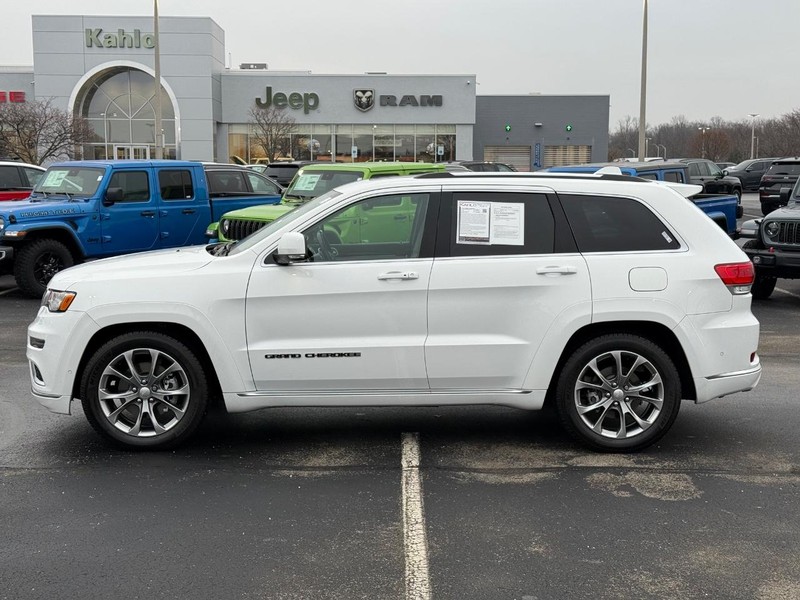 Jeep Grand Cherokee Vehicle Full-screen Gallery Image 9