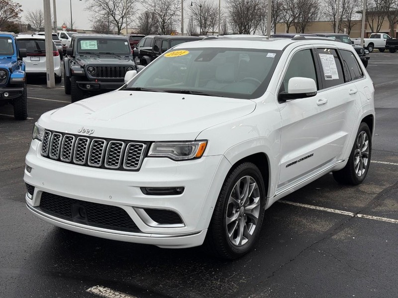 Jeep Grand Cherokee Vehicle Full-screen Gallery Image 10