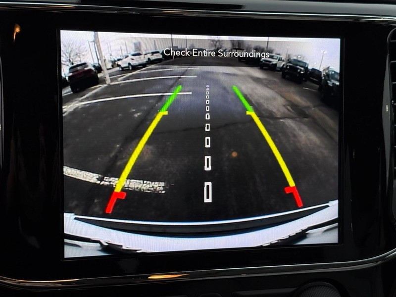 Jeep Grand Cherokee Vehicle Full-screen Gallery Image 26