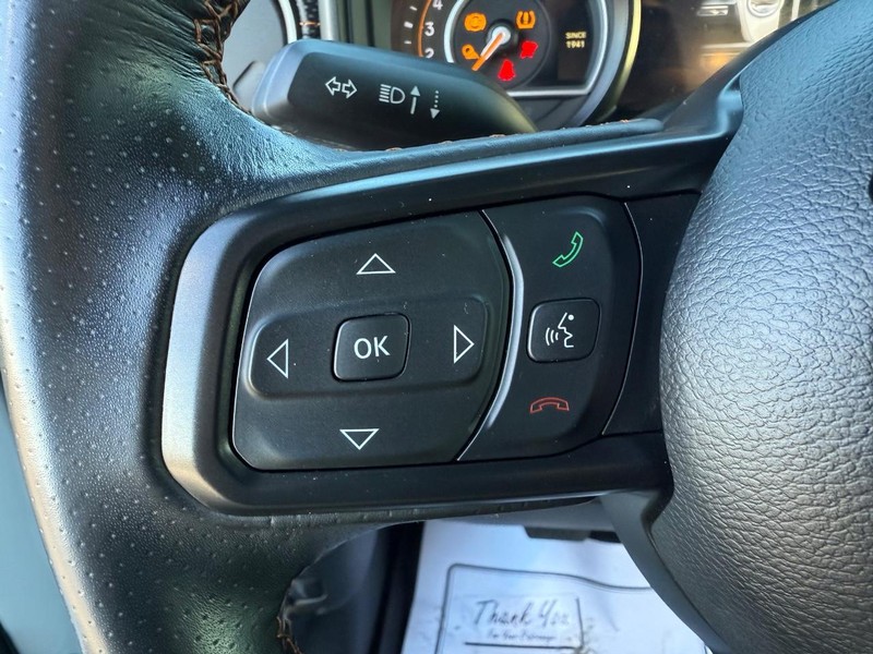 Jeep Gladiator Vehicle Full-screen Gallery Image 19