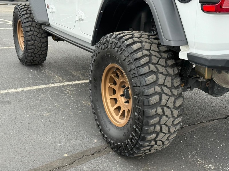 Jeep Wrangler Vehicle Full-screen Gallery Image 6