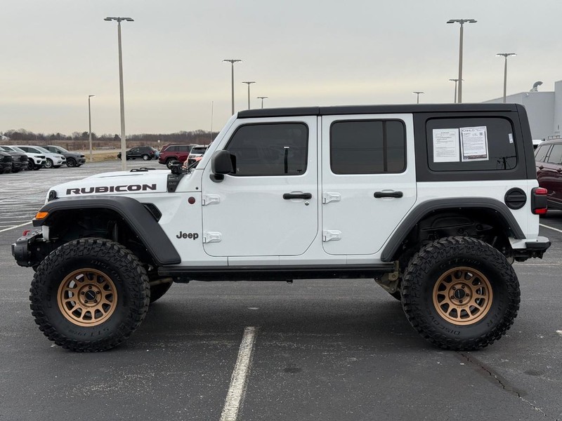 Jeep Wrangler Vehicle Full-screen Gallery Image 7