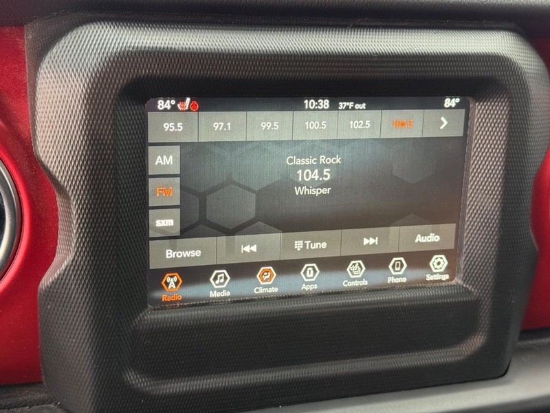 Jeep Wrangler Vehicle Full-screen Gallery Image 23