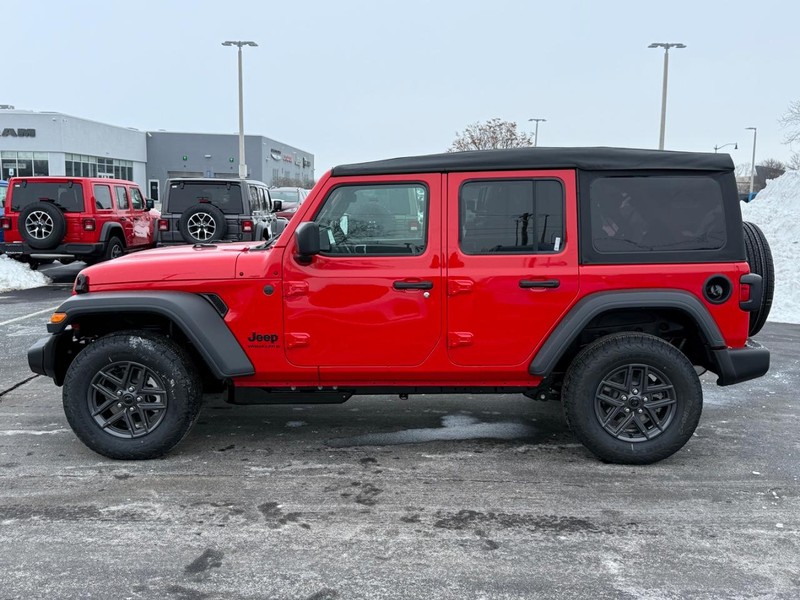 Jeep Wrangler Vehicle Full-screen Gallery Image 8