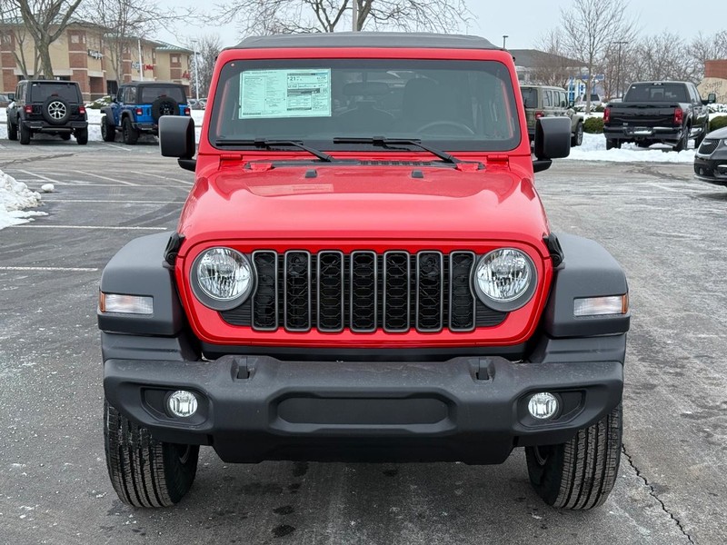 Jeep Wrangler Vehicle Full-screen Gallery Image 10