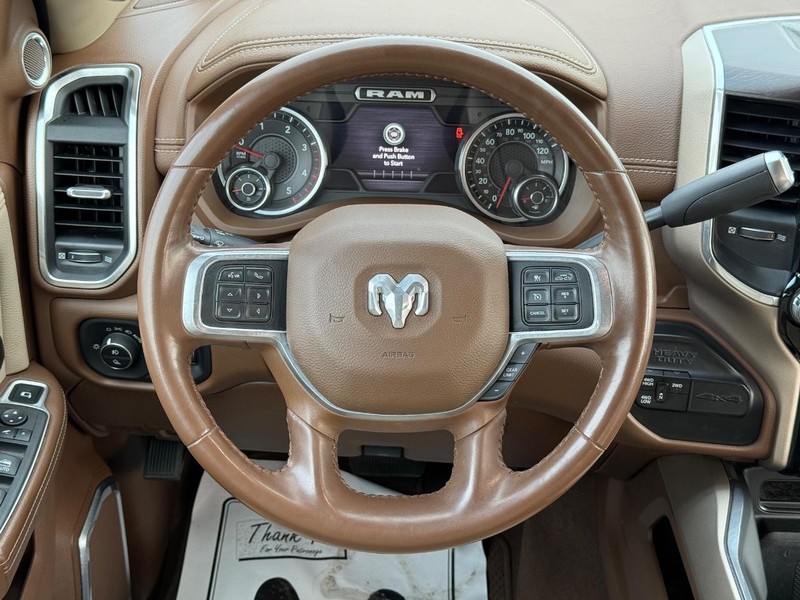 Ram 3500 Vehicle Full-screen Gallery Image 14