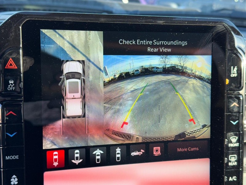 Ram 1500 Vehicle Full-screen Gallery Image 25