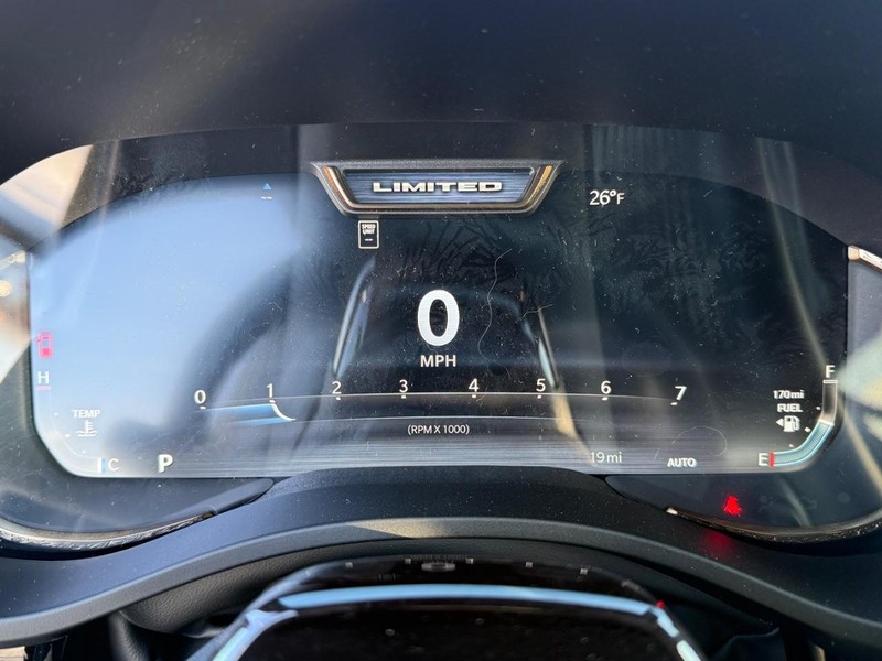 Ram 1500 Vehicle Full-screen Gallery Image 29