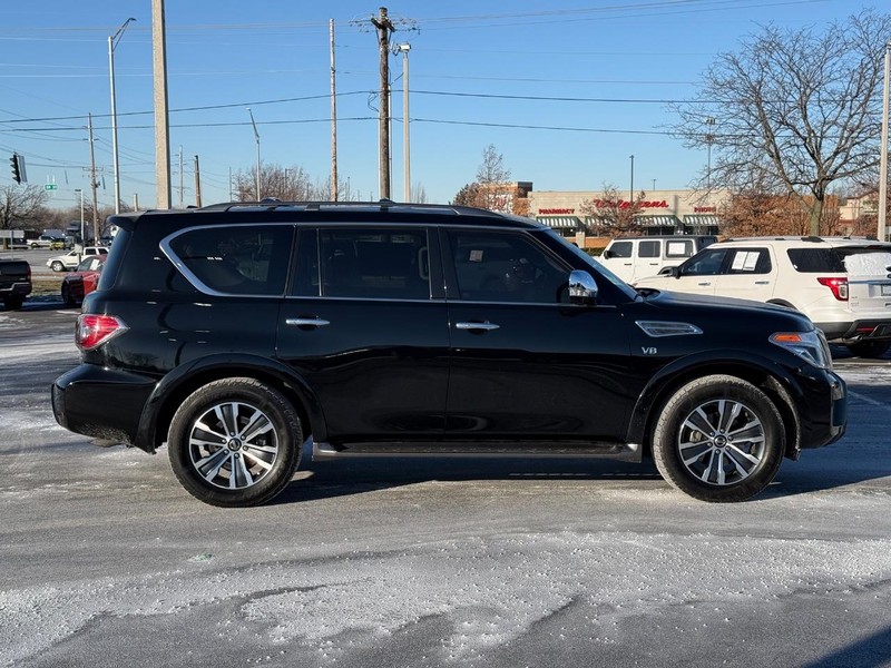Nissan Armada Vehicle Full-screen Gallery Image 2