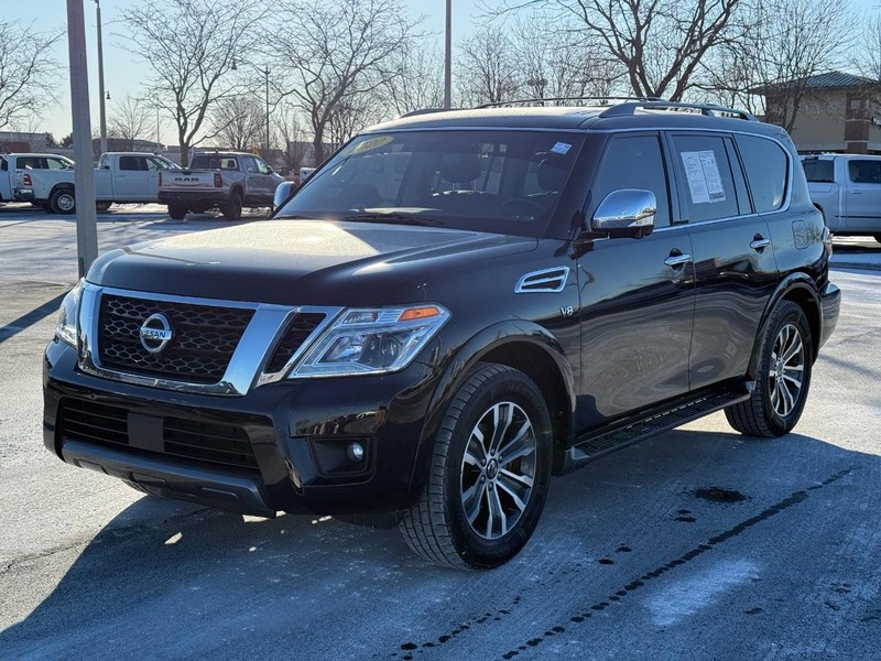 Nissan Armada Vehicle Full-screen Gallery Image 9
