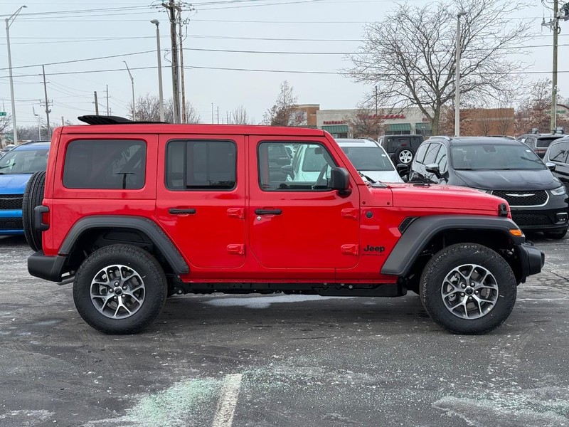 Jeep Wrangler Vehicle Full-screen Gallery Image 2