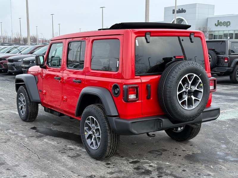 Jeep Wrangler Vehicle Full-screen Gallery Image 5