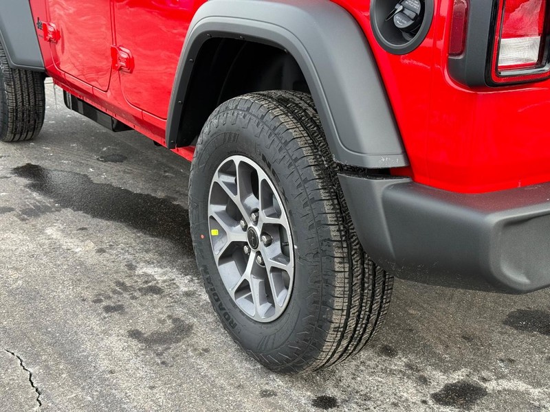 Jeep Wrangler Vehicle Full-screen Gallery Image 6