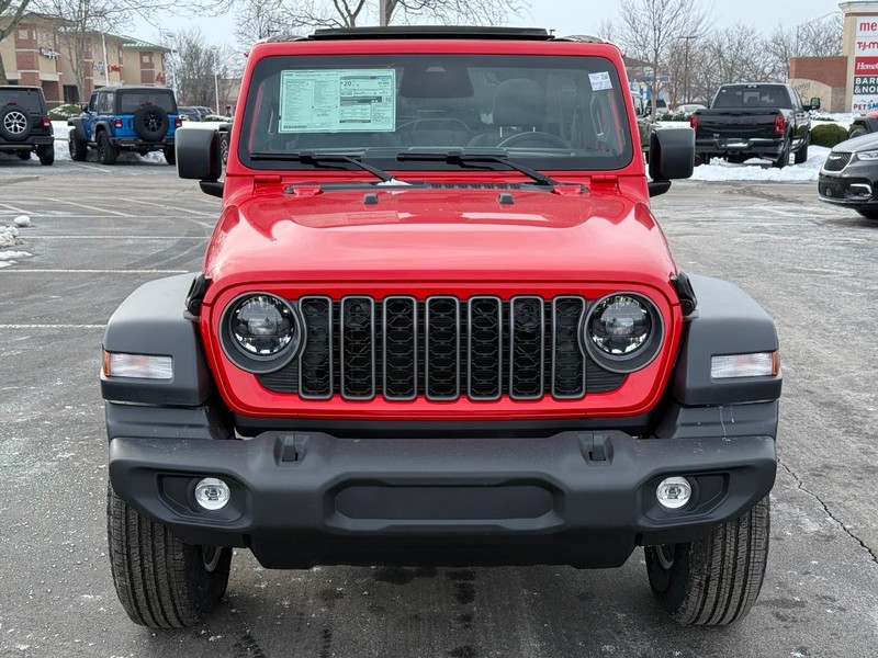 Jeep Wrangler Vehicle Full-screen Gallery Image 10