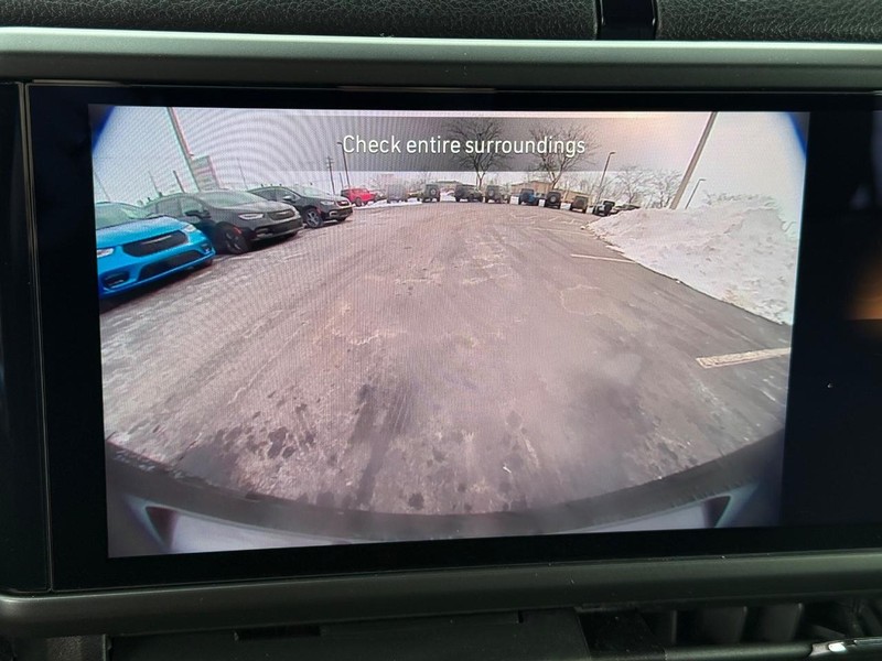 Jeep Wrangler Vehicle Full-screen Gallery Image 26