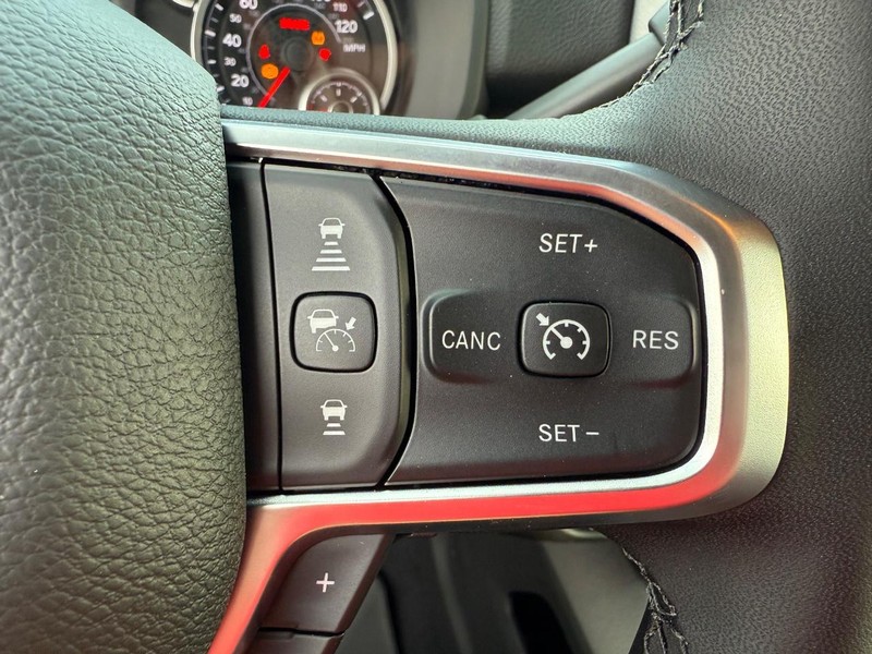 Ram 3500 Vehicle Full-screen Gallery Image 20