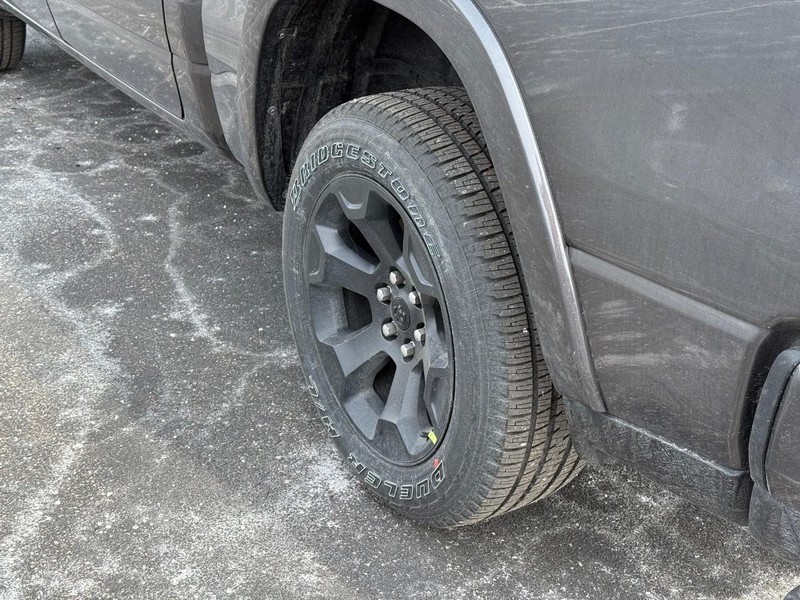 Ram 1500 Vehicle Full-screen Gallery Image 6