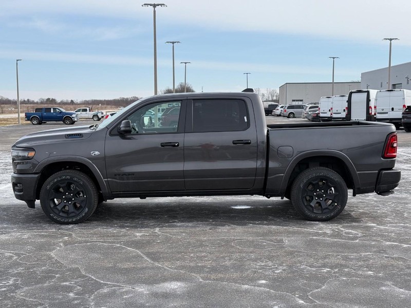 Ram 1500 Vehicle Full-screen Gallery Image 8