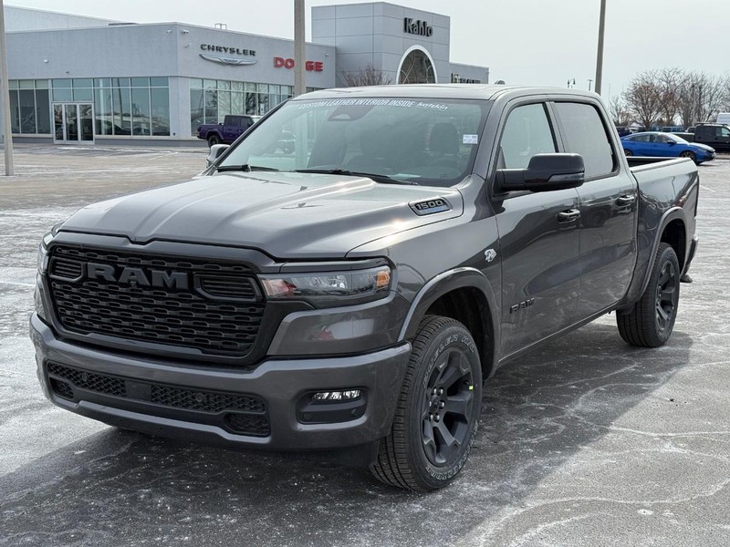 Ram 1500 Vehicle Full-screen Gallery Image 9