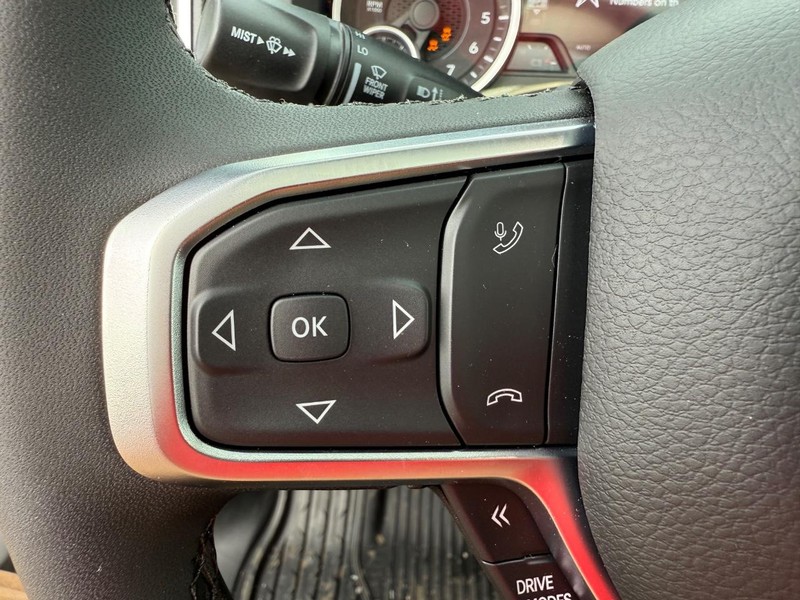 Ram 1500 Vehicle Full-screen Gallery Image 21