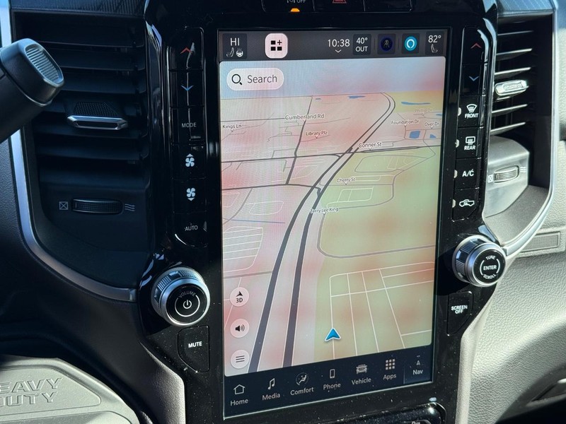 Ram 2500 Vehicle Full-screen Gallery Image 22