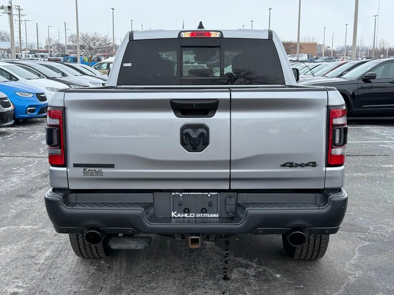 Ram 1500 Vehicle Full-screen Gallery Image 4