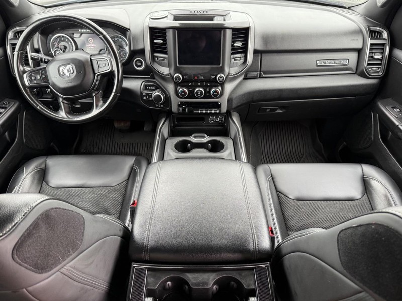 Ram 1500 Vehicle Full-screen Gallery Image 13