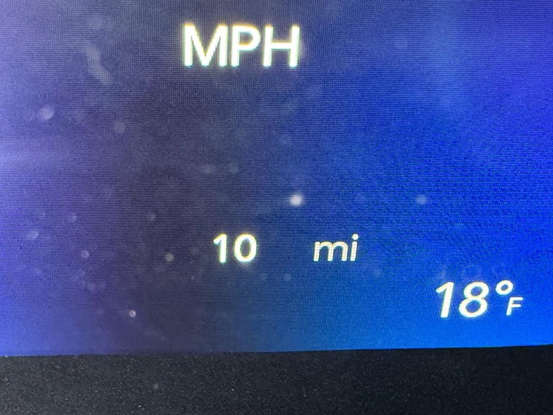 Chrysler Pacifica Vehicle Full-screen Gallery Image 32