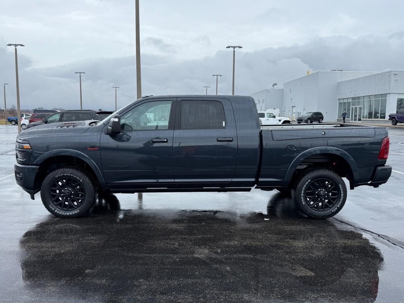 Ram 2500 Vehicle Full-screen Gallery Image 8