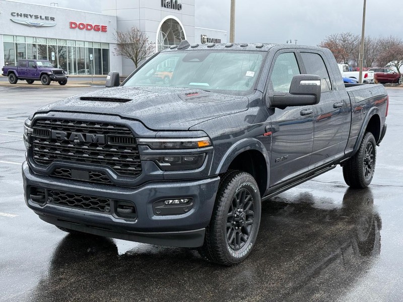 Ram 2500 Vehicle Full-screen Gallery Image 9