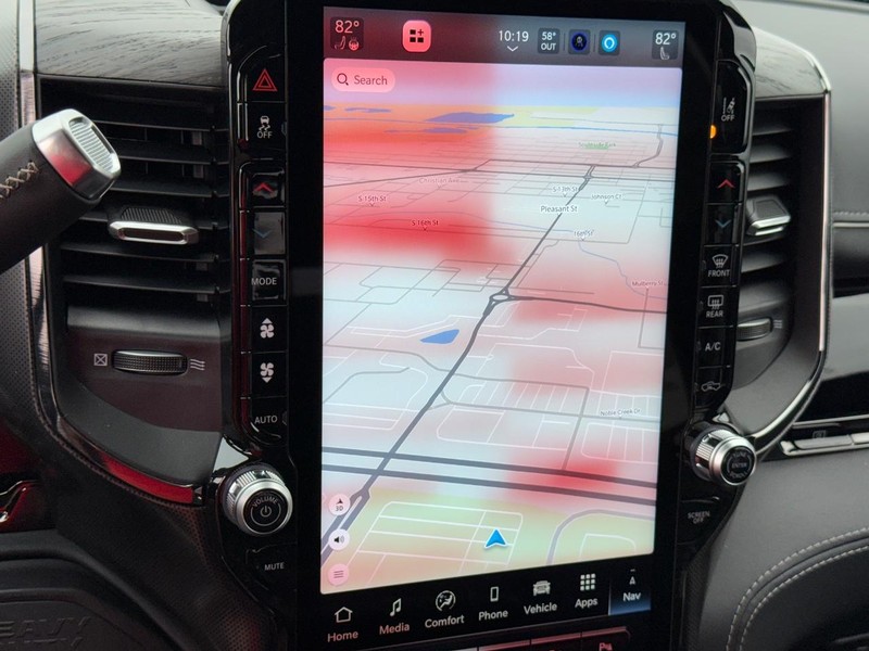 Ram 2500 Vehicle Full-screen Gallery Image 24