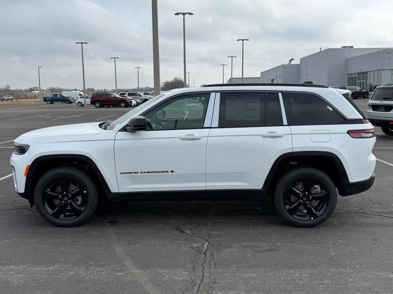 Jeep Grand Cherokee Vehicle Full-screen Gallery Image 9