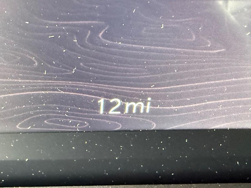 Jeep Grand Cherokee Vehicle Full-screen Gallery Image 31